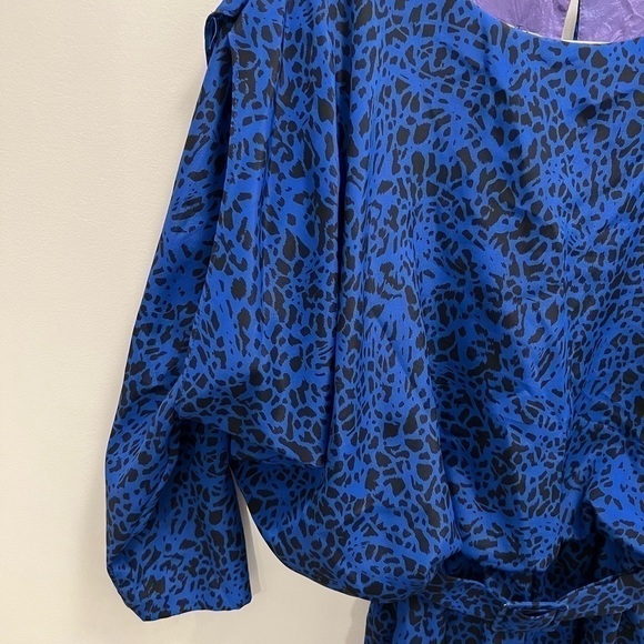 Savannah | Vintage 90s Batwing Dress - Picture 4 of 8